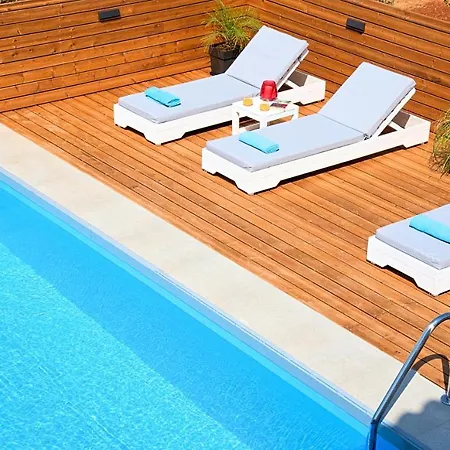 Etoile Heated Pool Willa Vathí